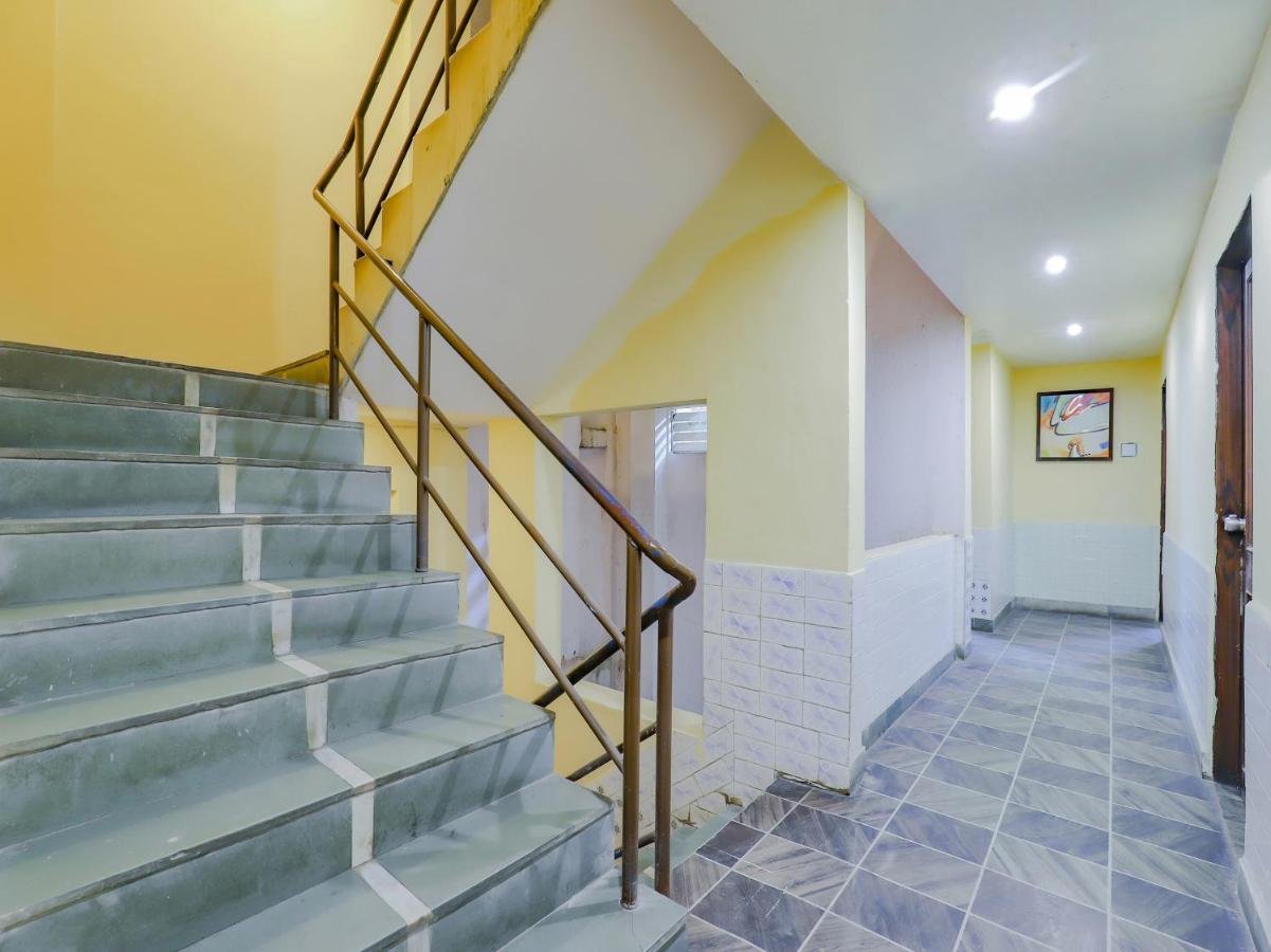 Oyo 80678 Shreenath Residency ニューデリー エクステリア 写真
