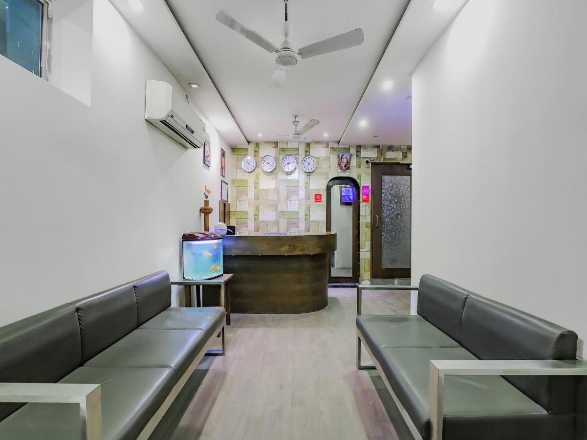 Oyo 80678 Shreenath Residency ニューデリー エクステリア 写真